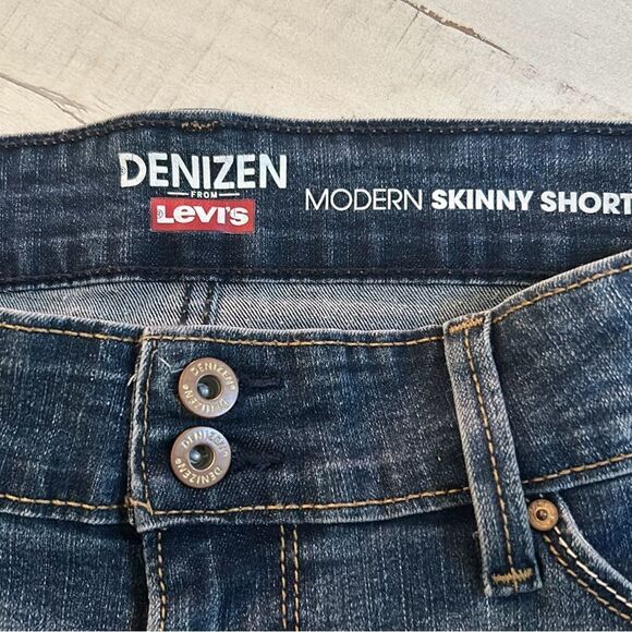 LEVIS Jean Shorts Size 12 - Picture 3 of 6